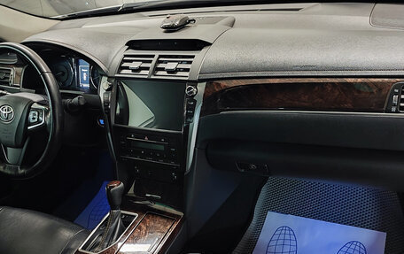 Toyota Camry, 2017 год, 2 255 000 рублей, 9 фотография