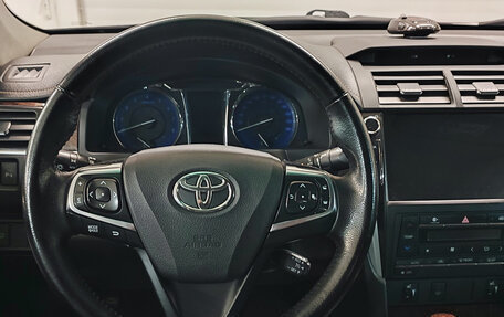 Toyota Camry, 2017 год, 2 255 000 рублей, 11 фотография