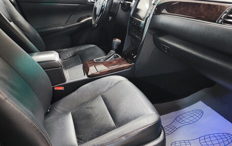 Toyota Camry, 2017 год, 2 255 000 рублей, 8 фотография