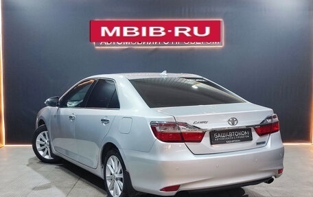 Toyota Camry, 2017 год, 2 255 000 рублей, 2 фотография