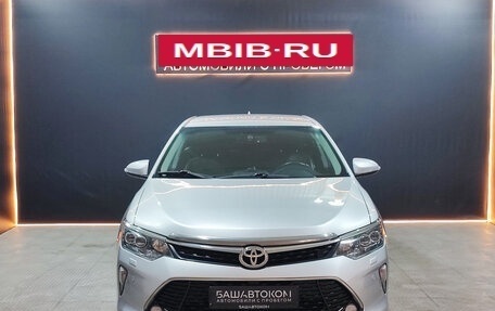 Toyota Camry, 2017 год, 2 255 000 рублей, 6 фотография