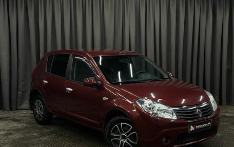 Renault Sandero I, 2012 год, 644 777 рублей, 2 фотография