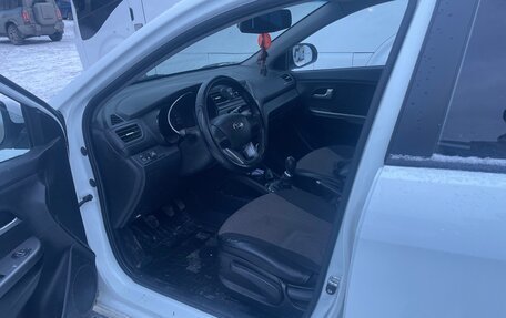 KIA Rio III рестайлинг, 2014 год, 950 000 рублей, 7 фотография