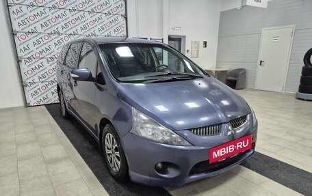 Mitsubishi Grandis, 2004 год, 446 000 рублей, 3 фотография