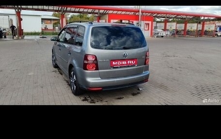 Volkswagen Touran III, 2008 год, 615 000 рублей, 8 фотография