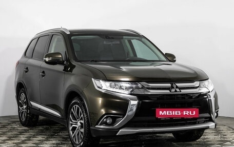 Mitsubishi Outlander III рестайлинг 3, 2015 год, 1 425 000 рублей, 3 фотография
