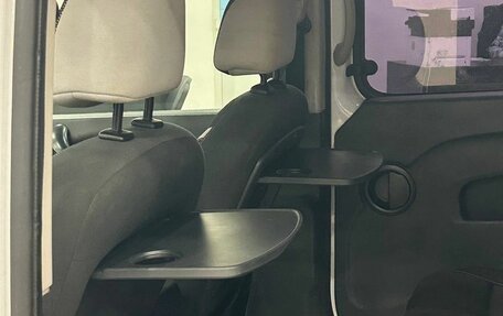 Renault Kangoo II рестайлинг, 2013 год, 699 000 рублей, 16 фотография