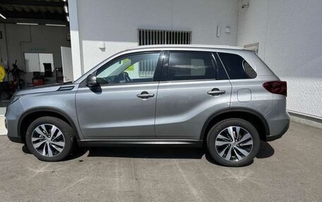 Suzuki Escudo IV, 2021 год, 1 452 000 рублей, 2 фотография