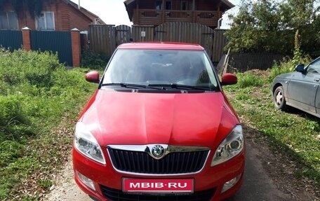 Skoda Fabia II, 2013 год, 400 000 рублей, 1 фотография