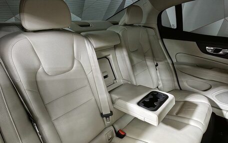 Volvo S60 III, 2018 год, 2 399 000 рублей, 17 фотография