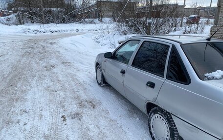 Daewoo Nexia I рестайлинг, 2010 год, 135 000 рублей, 3 фотография