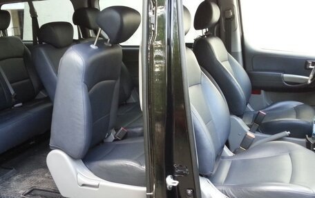 Hyundai H-1 II рестайлинг, 2012 год, 1 800 000 рублей, 3 фотография