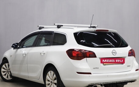 Opel Astra J, 2011 год, 599 000 рублей, 7 фотография