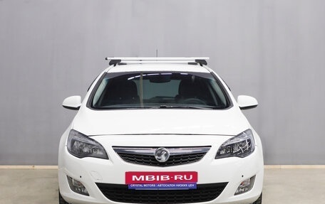 Opel Astra J, 2011 год, 599 000 рублей, 3 фотография