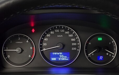 Hyundai Grand Starex Grand Starex I рестайлинг 2, 2019 год, 4 380 000 рублей, 14 фотография