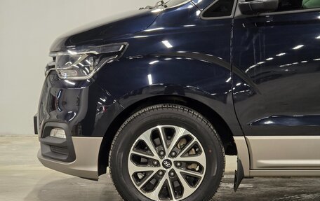 Hyundai Grand Starex Grand Starex I рестайлинг 2, 2019 год, 4 380 000 рублей, 20 фотография