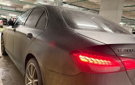 Mercedes-Benz E-Класс, 2022 год, 5 080 000 рублей, 9 фотография