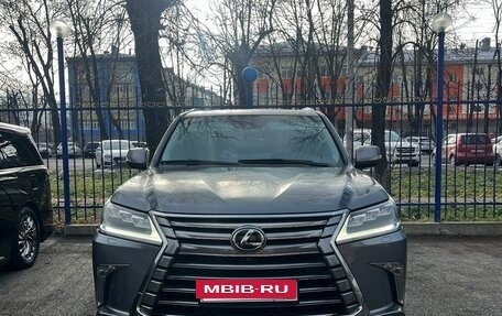 Lexus LX III, 2018 год, 8 100 000 рублей, 3 фотография
