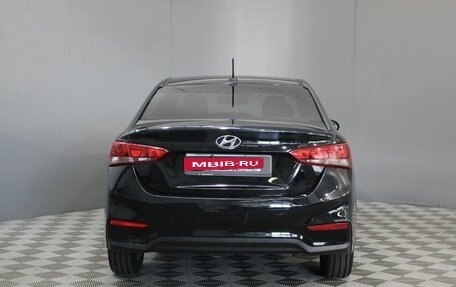 Hyundai Solaris II рестайлинг, 2017 год, 1 010 000 рублей, 7 фотография