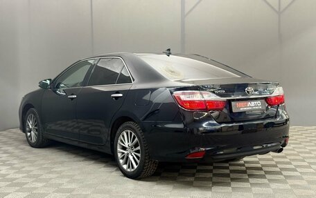 Toyota Camry, 2017 год, 1 690 000 рублей, 3 фотография