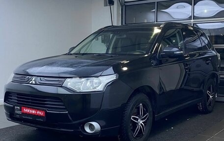 Mitsubishi Outlander III рестайлинг 3, 2013 год, 1 179 000 рублей, 1 фотография