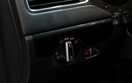 Volkswagen Jetta VI, 2011 год, 930 000 рублей, 11 фотография