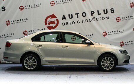 Volkswagen Jetta VI, 2011 год, 930 000 рублей, 6 фотография