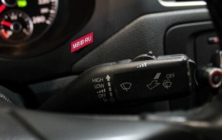 Volkswagen Jetta VI, 2011 год, 930 000 рублей, 13 фотография