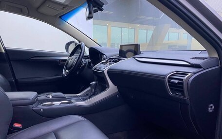 Lexus NX I, 2018 год, 3 999 000 рублей, 11 фотография