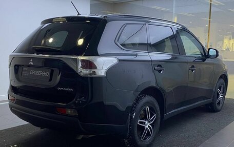 Mitsubishi Outlander III рестайлинг 3, 2013 год, 1 179 000 рублей, 5 фотография