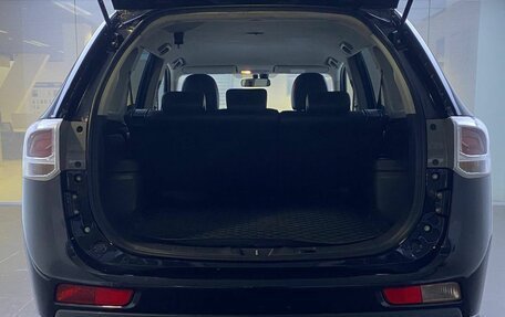 Mitsubishi Outlander III рестайлинг 3, 2013 год, 1 179 000 рублей, 10 фотография