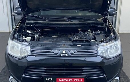 Mitsubishi Outlander III рестайлинг 3, 2013 год, 1 179 000 рублей, 9 фотография