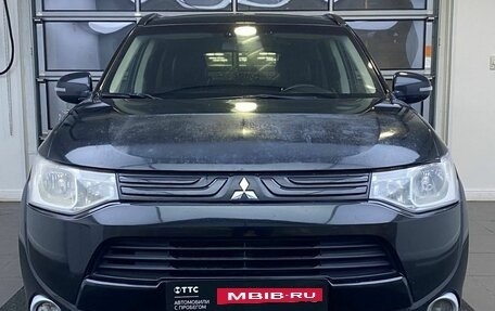 Mitsubishi Outlander III рестайлинг 3, 2013 год, 1 179 000 рублей, 2 фотография