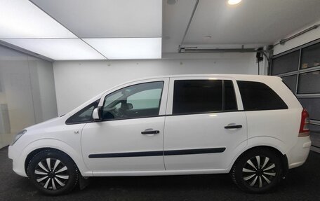 Opel Zafira B, 2011 год, 850 000 рублей, 8 фотография