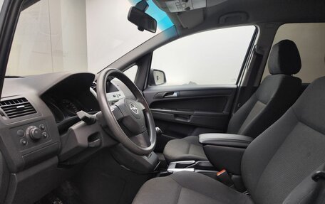 Opel Zafira B, 2011 год, 850 000 рублей, 16 фотография