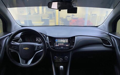 Chevrolet Trax, 2021 год, 1 939 000 рублей, 14 фотография