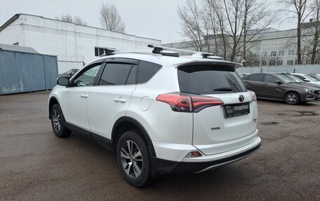 Toyota RAV4, 2018 год, 2 218 000 рублей, 7 фотография