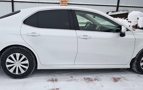 Toyota Camry, 2022 год, 3 250 000 рублей, 4 фотография