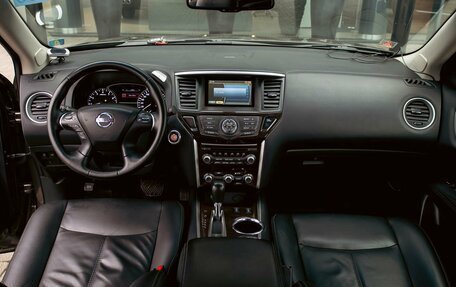 Nissan Pathfinder, 2016 год, 1 545 000 рублей, 16 фотография