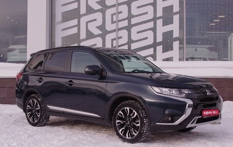 Mitsubishi Outlander III рестайлинг 3, 2022 год, 2 390 000 рублей, 1 фотография