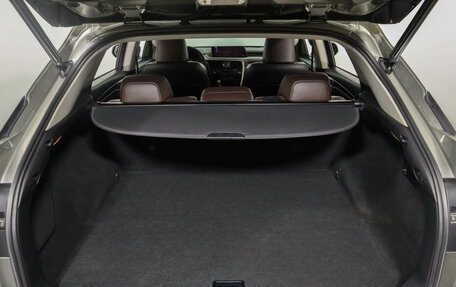 Lexus RX IV рестайлинг, 2018 год, 4 679 000 рублей, 8 фотография