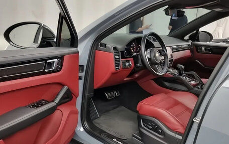 Porsche Cayenne III, 2022 год, 18 850 000 рублей, 3 фотография