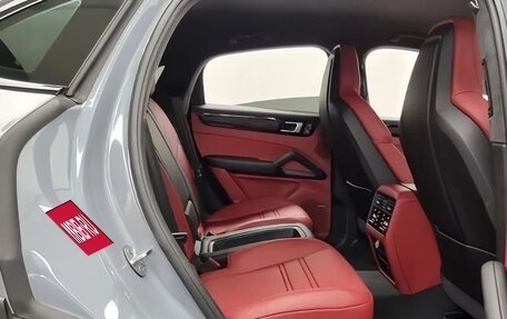 Porsche Cayenne III, 2022 год, 18 850 000 рублей, 13 фотография