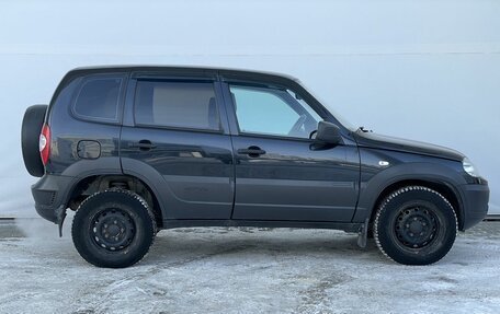 Chevrolet Niva I рестайлинг, 2018 год, 598 000 рублей, 4 фотография