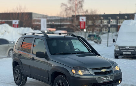 Chevrolet Niva I рестайлинг, 2019 год, 809 000 рублей, 4 фотография