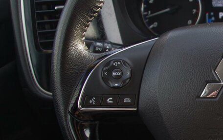 Mitsubishi Outlander III рестайлинг 3, 2022 год, 2 390 000 рублей, 12 фотография