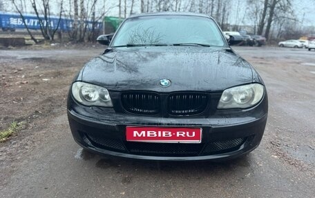 BMW 1 серия, 2009 год, 750 000 рублей, 1 фотография