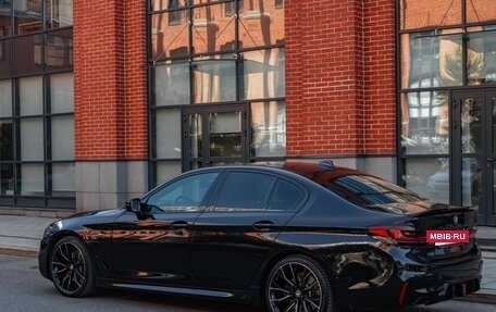 BMW 5 серия, 2019 год, 5 400 000 рублей, 21 фотография