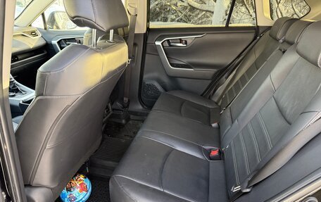 Toyota RAV4, 2020 год, 3 000 000 рублей, 13 фотография