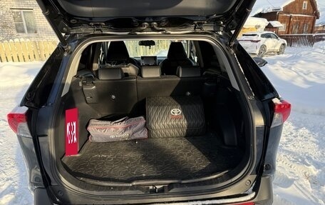 Toyota RAV4, 2020 год, 3 000 000 рублей, 18 фотография